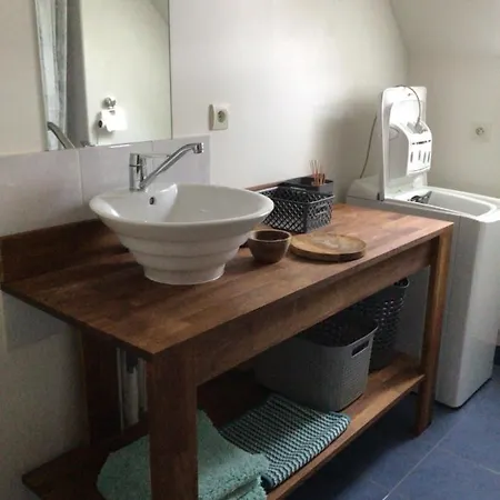 Hébergement de vacances Maison Caroual 500m De La